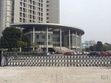 Emniyetli Açılabilir Otomatik Kapı Tek Parça Bükülmüş Fotoselli Boru Profili