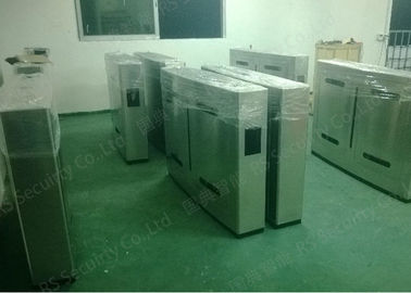 Fabrikalar İki Yönlü Kapak Bariyer Kapısı Beyaz Kanat IR Sensör Yaya