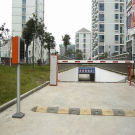 Otel Düz Şok Bariyer Kapısı Alüminyum Alaşımlı Raylı Trafik