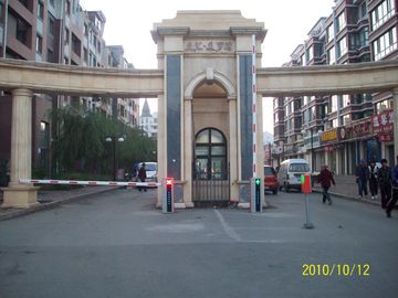 Otomatik Bariyer Kapılar 6 metre Bom Bariyeri FJC-D618B